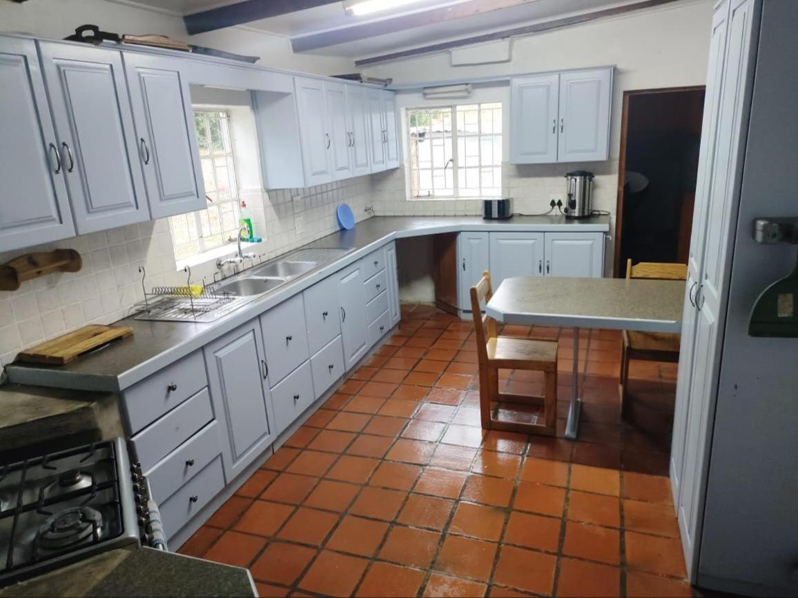 Blue Mountain Farm Lodge, Cabins & Cottages Swellendam Rom bilde