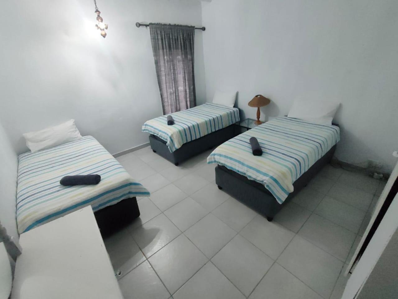 Blue Mountain Farm Lodge, Cabins & Cottages Swellendam Rom bilde