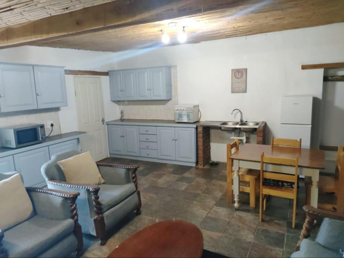 Blue Mountain Farm Lodge, Cabins & Cottages Swellendam Rom bilde