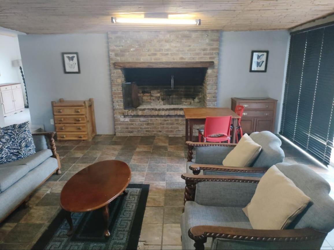 Blue Mountain Farm Lodge, Cabins & Cottages Swellendam Rom bilde