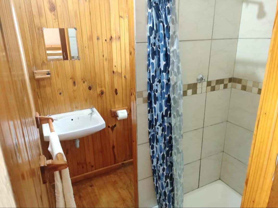 Blue Mountain Farm Lodge, Cabins & Cottages Swellendam Rom bilde