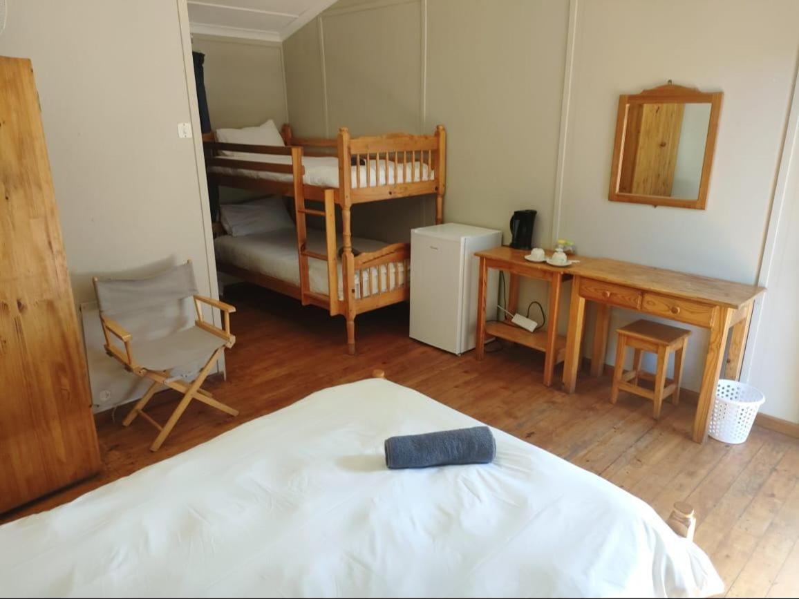 Blue Mountain Farm Lodge, Cabins & Cottages Swellendam Rom bilde